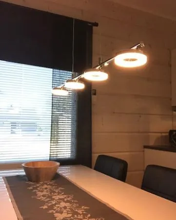 Semesterbostad Aamurinne A *